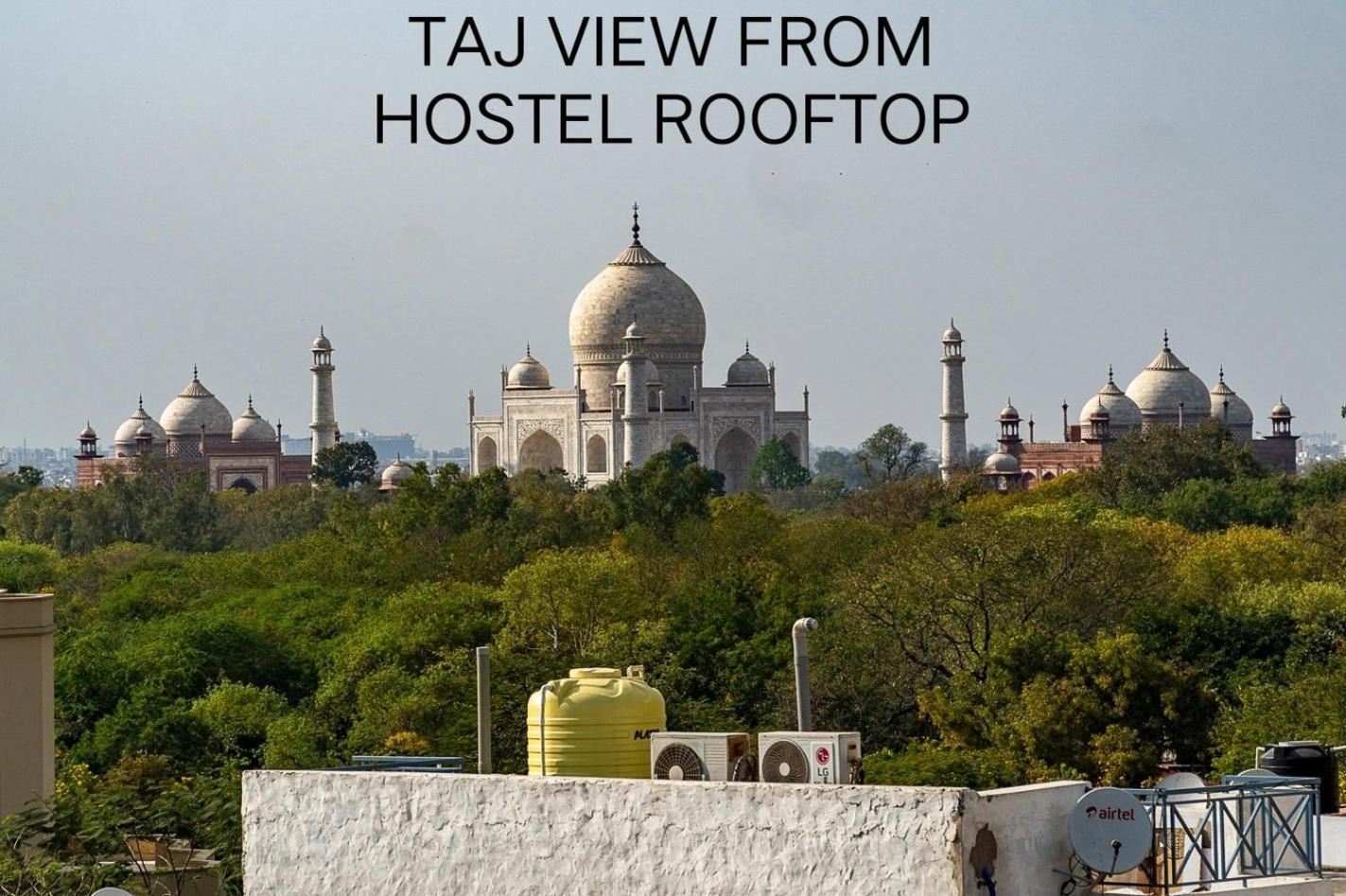 Big Brother Hostel Hotel Agra  Esterno foto